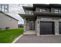 304 BELFORT STREET, Russell, Ontario