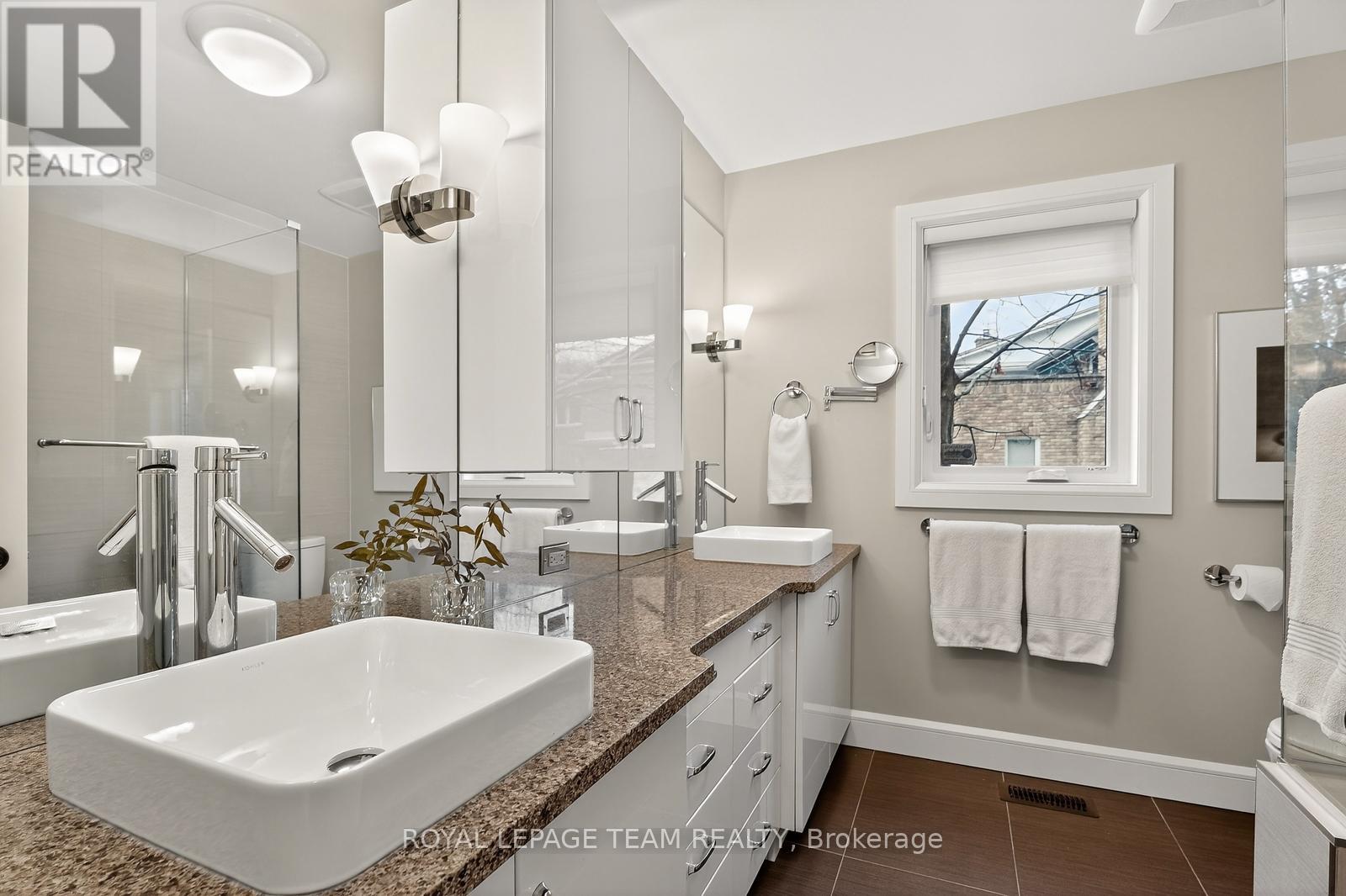 Unit 10 - 55 Whitemarl Drive, Ottawa, Ontario  K1L 8J9 - Photo 15 - X12954238