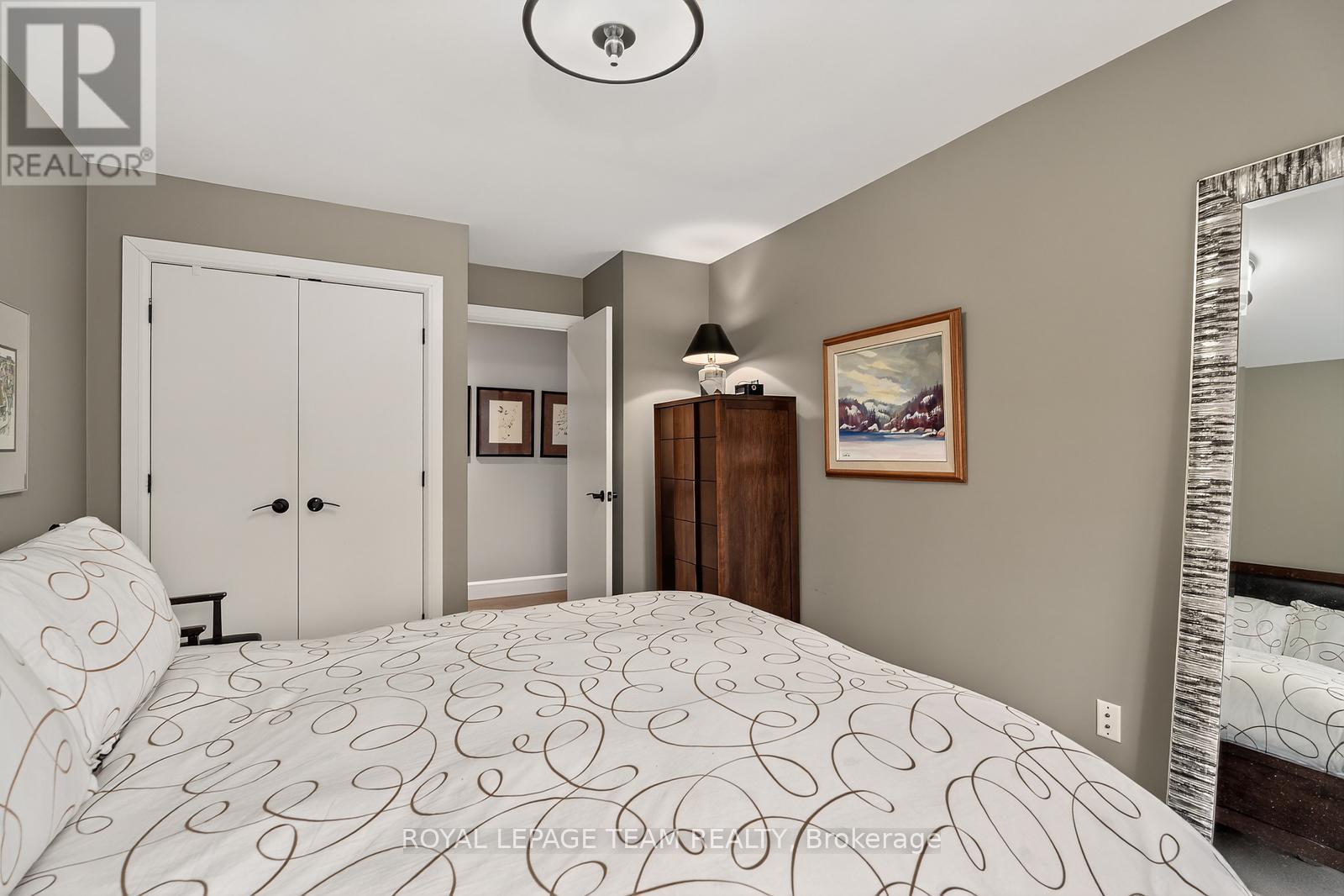 Unit 10 - 55 Whitemarl Drive, Ottawa, Ontario  K1L 8J9 - Photo 17 - X12954238
