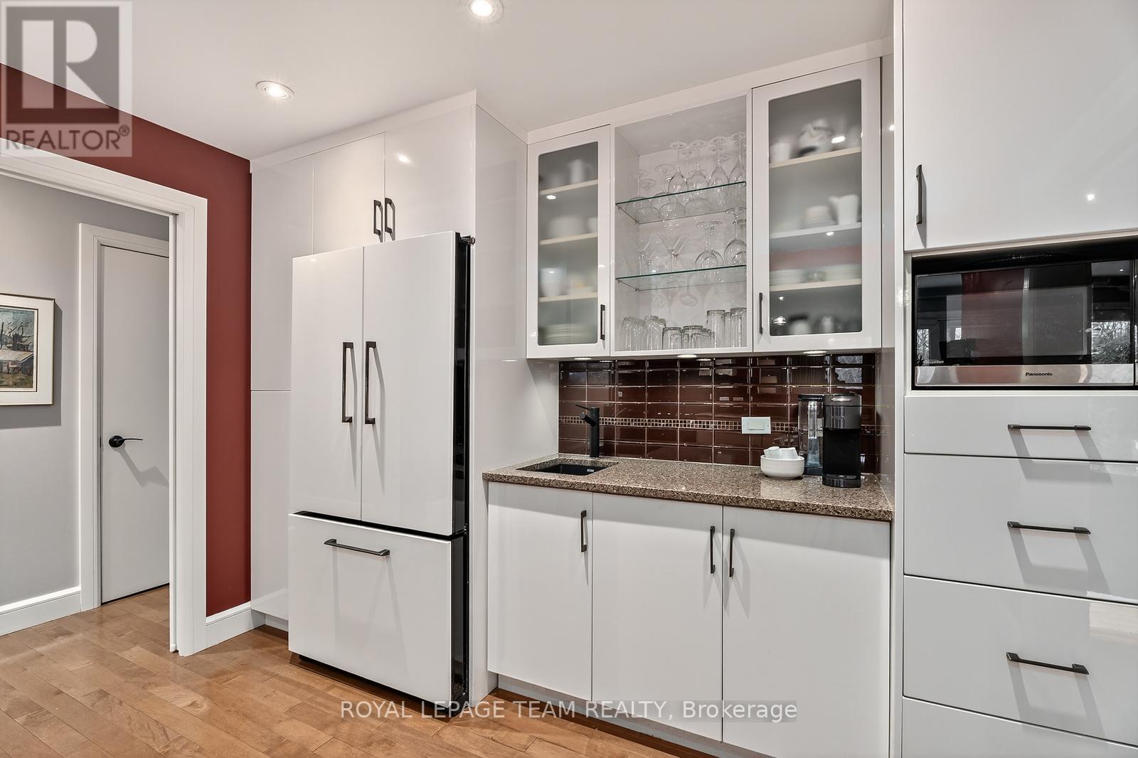 Unit 10 - 55 Whitemarl Drive, Ottawa, Ontario  K1L 8J9 - Photo 8 - X12954238