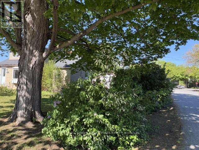 185 Compton Avenue, Ottawa, Ontario  K2B 5A6 - Photo 14 - X12954242