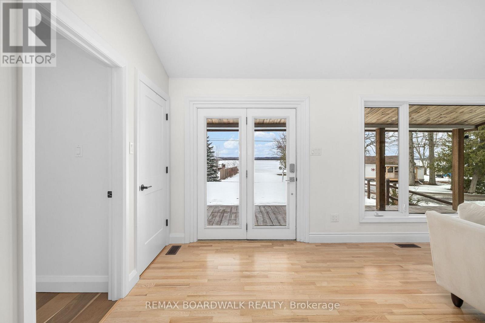 9 Skebo Lane, Horton, Ontario  K7V 3Z8 - Photo 5 - X12954598