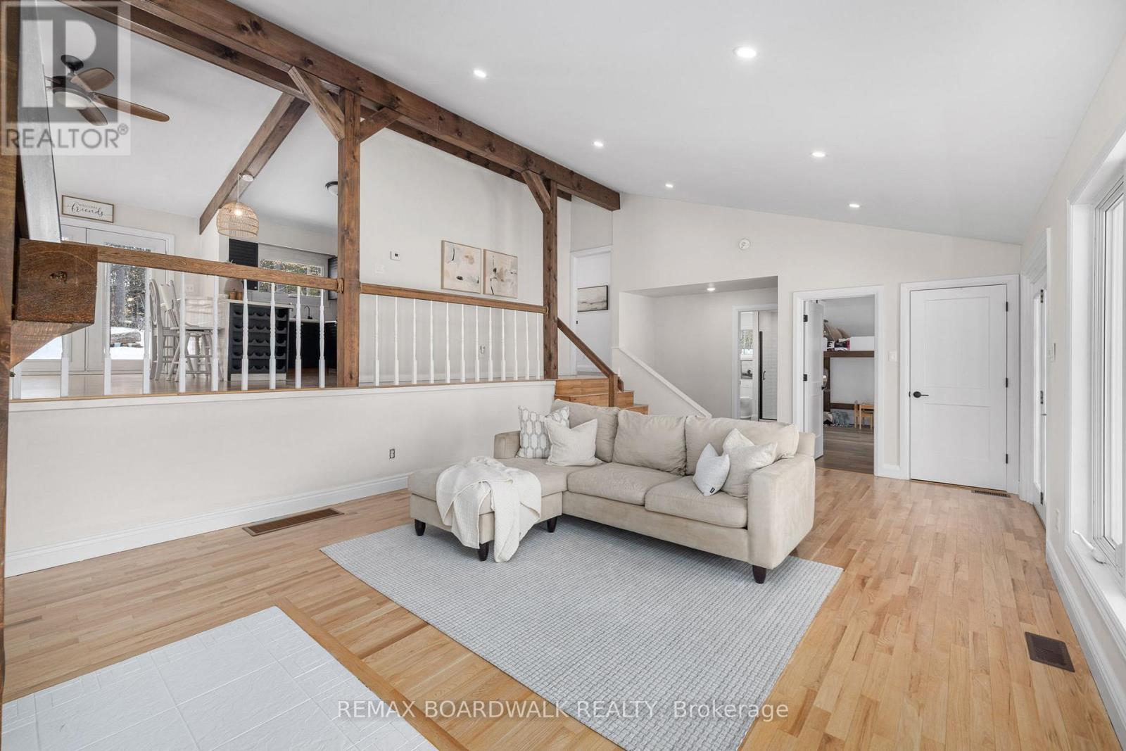 9 Skebo Lane, Horton, Ontario  K7V 3Z8 - Photo 6 - X12954598
