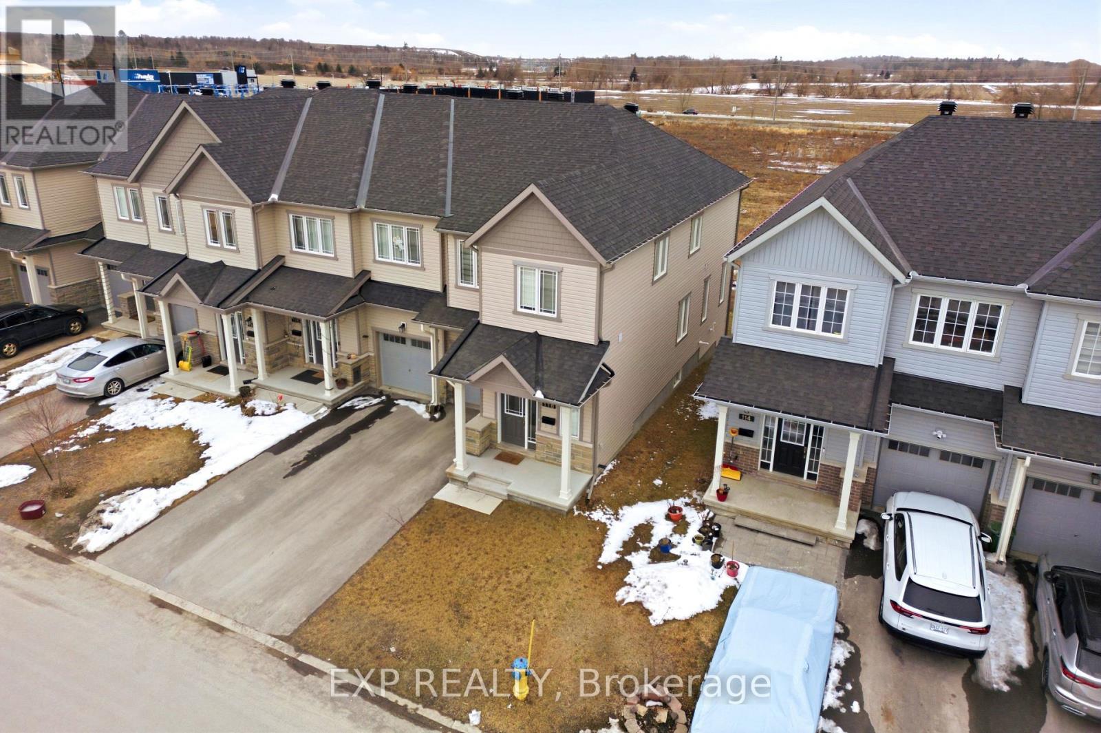116 Main Halyard Lane, Ottawa, Ontario  K2J 7B6 - Photo 3 - X12954724