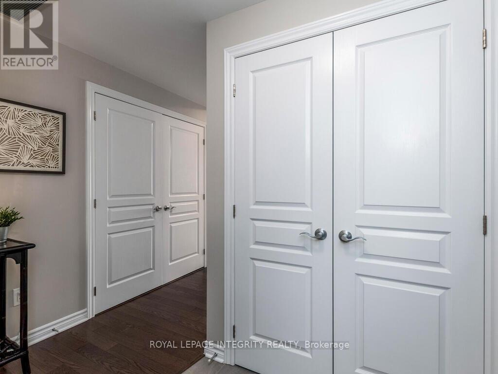 201 - 300 Jatoba Private, Ottawa, Ontario  K2V 0E7 - Photo 4 - X12955416