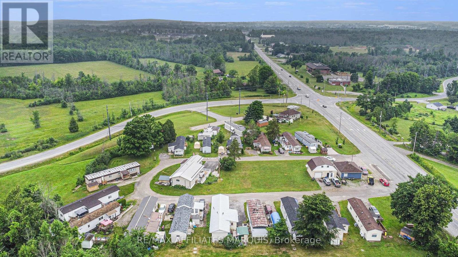 402 29 Highway, Rideau Lakes, Ontario  K7A 4S5 - Photo 4 - X12955924