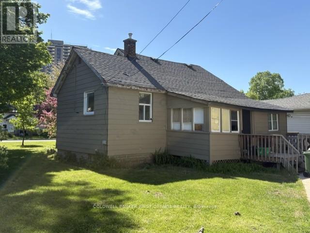 185 Compton Avenue, Ottawa, Ontario  K2B 5A6 - Photo 10 - X12956180