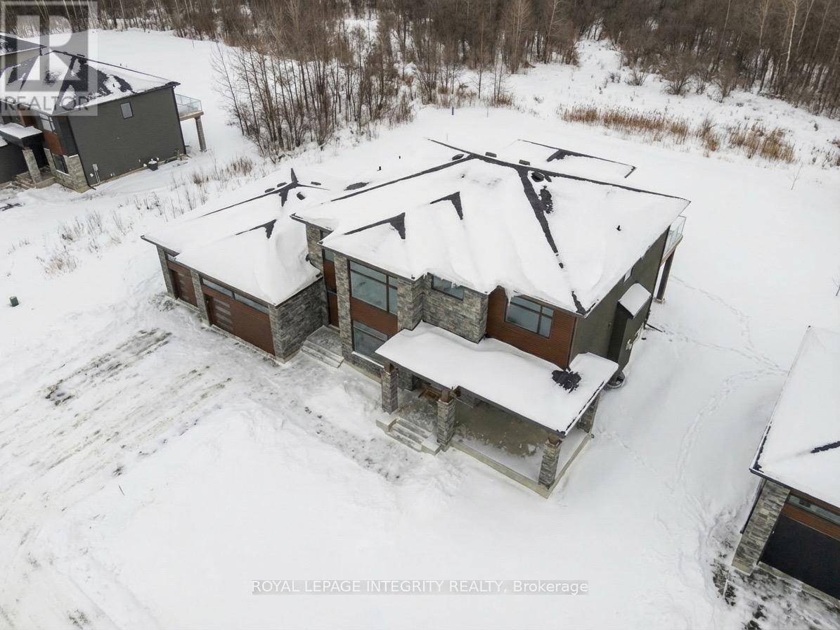 671 Ballycastle Crescent, Ottawa, Ontario  K1X 0A3 - Photo 2 - X12960734