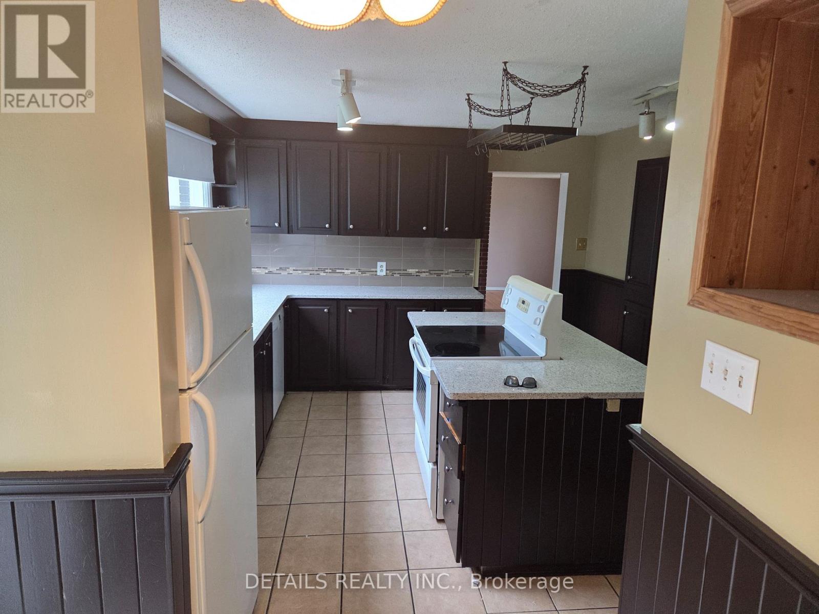 46 Beaumaris Drive, Ottawa, Ontario  K2H 7K3 - Photo 6 - X12960874