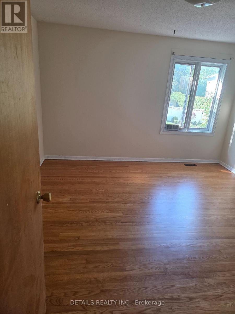 46 Beaumaris Drive, Ottawa, Ontario  K2H 7K3 - Photo 9 - X12960874