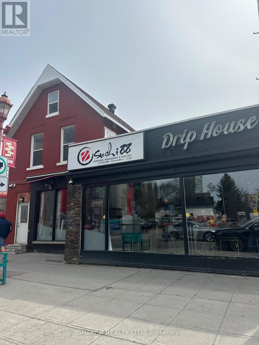 690-B Somerset Street W, Ottawa, Ontario  K1R 6P4 - Photo 2 - X12961880