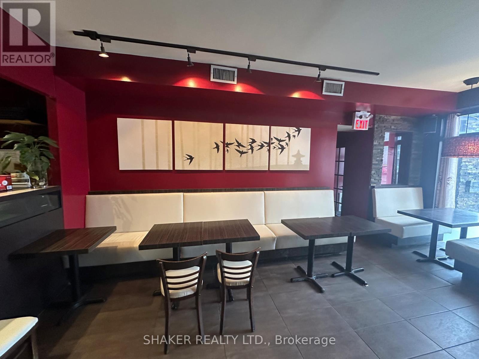 690-B Somerset Street W, Ottawa, Ontario  K1R 6P4 - Photo 6 - X12961880