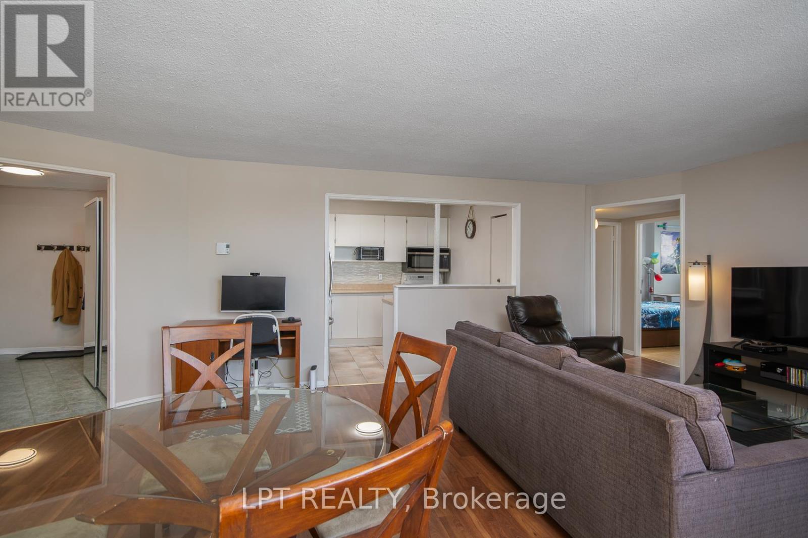 802 - 1380 Prince Of Wales Drive, Ottawa, Ontario  K2C 3N5 - Photo 11 - X12964150