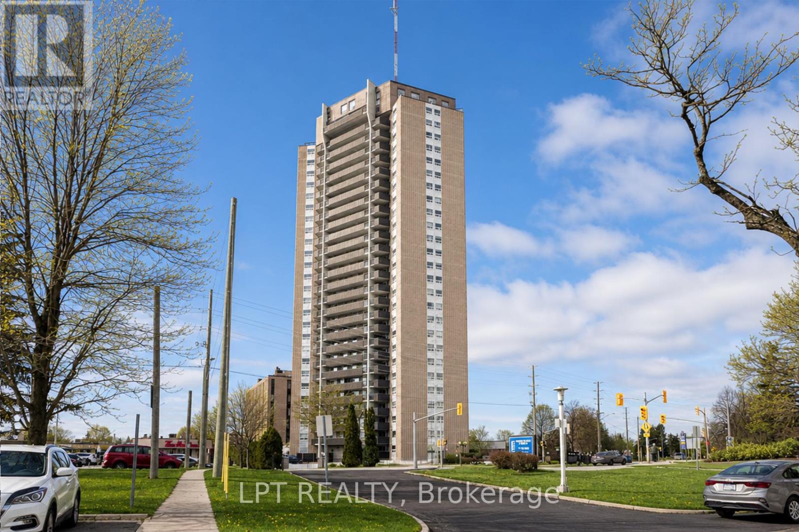 802 - 1380 Prince Of Wales Drive, Ottawa, Ontario  K2C 3N5 - Photo 2 - X12964150