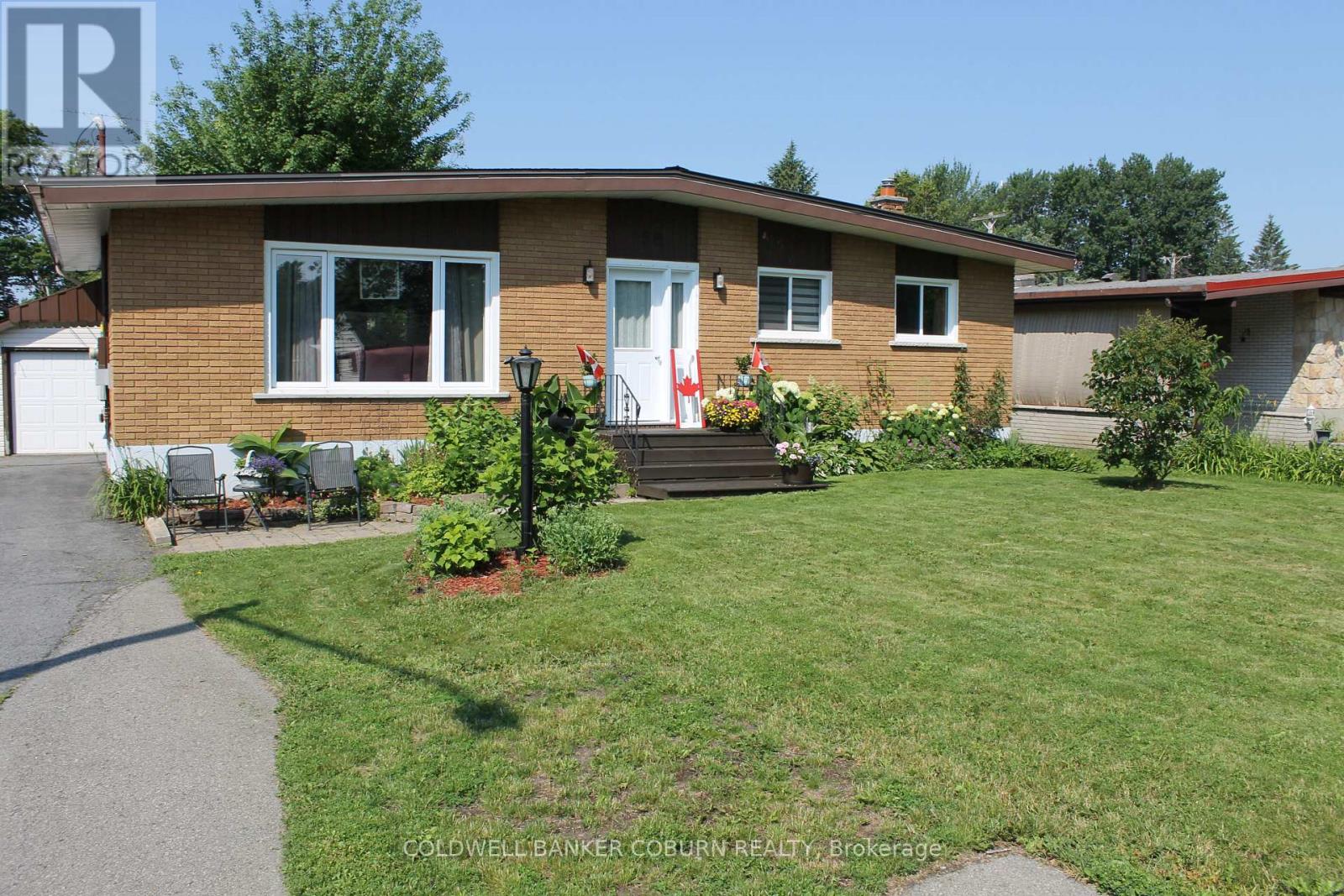 56 Meikle Street, South Dundas, Ontario  K0C 1X0 - Photo 2 - X12964212