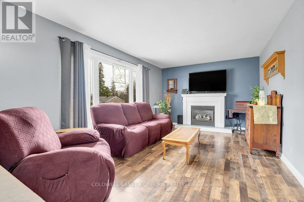 56 Meikle Street, South Dundas, Ontario  K0C 1X0 - Photo 4 - X12964212