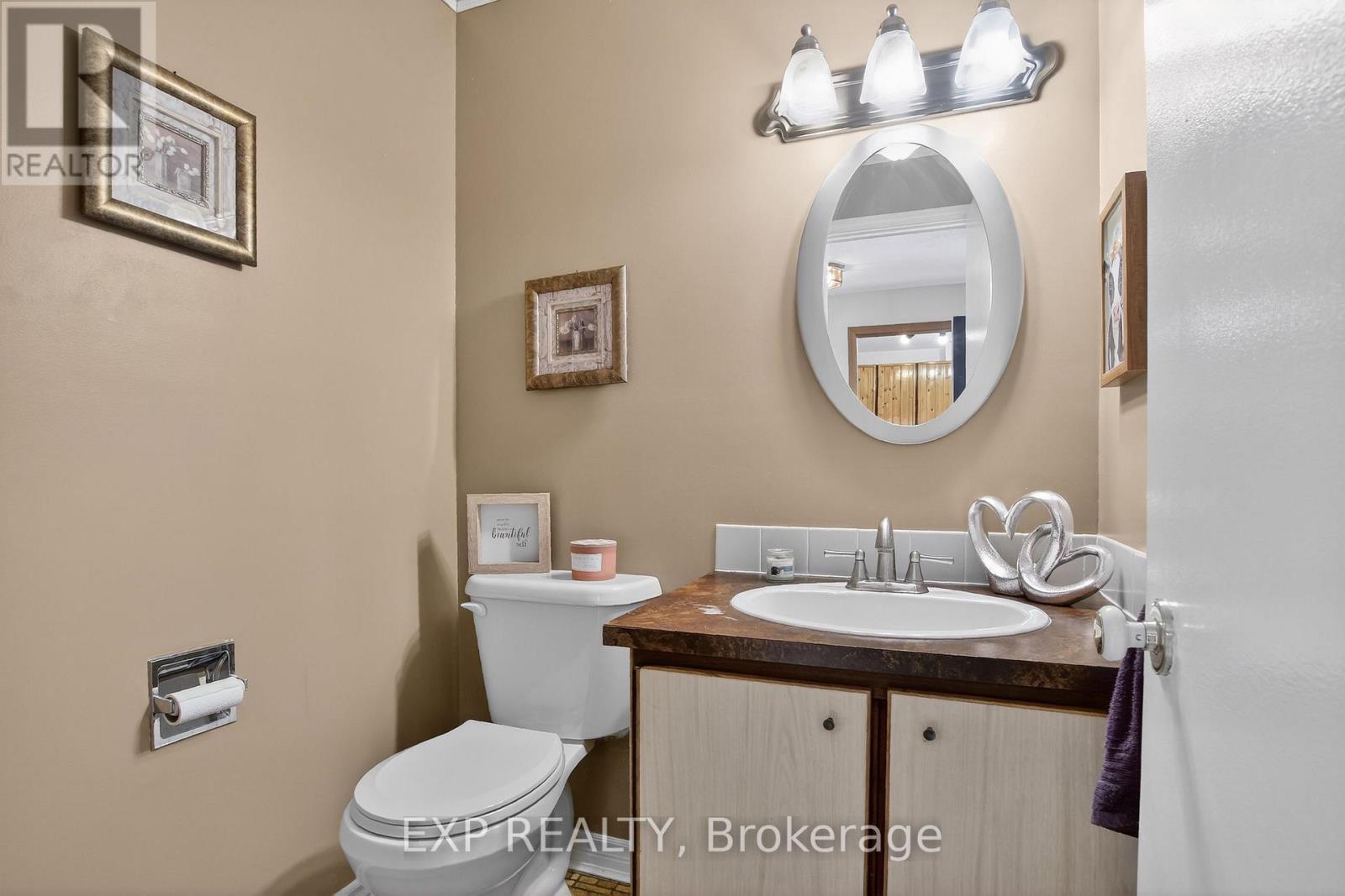 70 - 42f Benlea Drive, Ottawa, Ontario  K2G 4A9 - Photo 12 - X12965060
