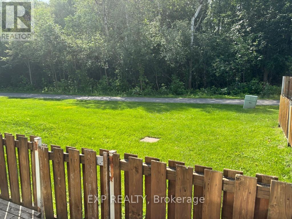 70 - 42f Benlea Drive, Ottawa, Ontario  K2G 4A9 - Photo 26 - X12965060