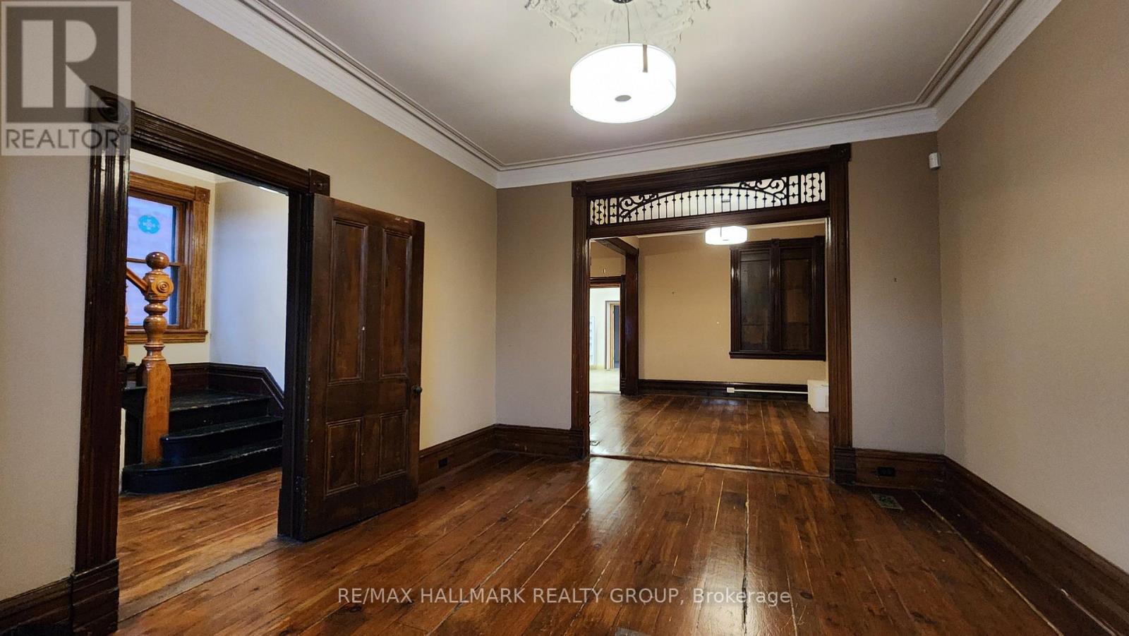 113 Murray Street, Ottawa, Ontario  K1N 5M5 - Photo 12 - X12968126