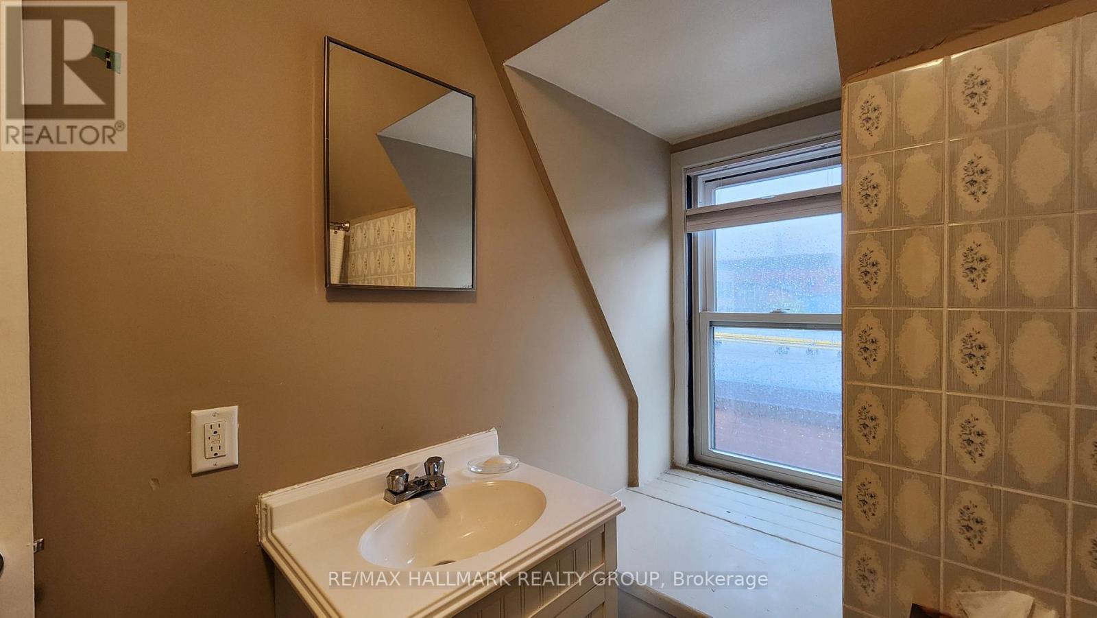 113 Murray Street, Ottawa, Ontario  K1N 5M5 - Photo 37 - X12968126