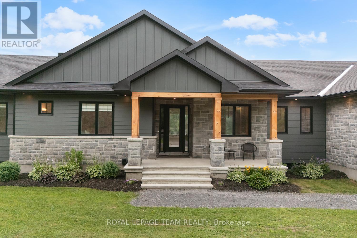 3783 Woodkilton Road, Ottawa, Ontario  K0A 3M0 - Photo 3 - X12968214