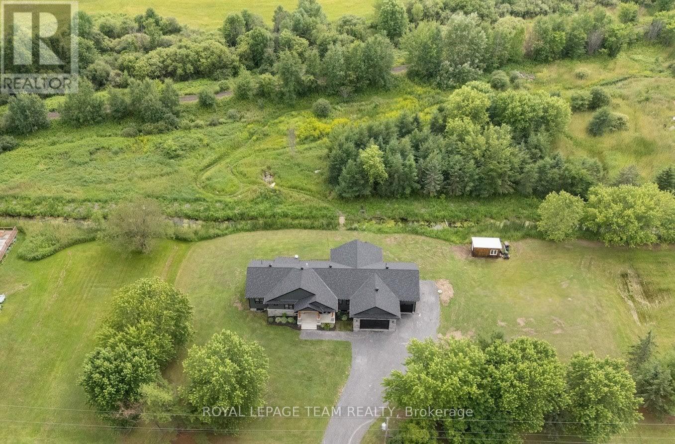 3783 Woodkilton Road, Ottawa, Ontario  K0A 3M0 - Photo 47 - X12968214