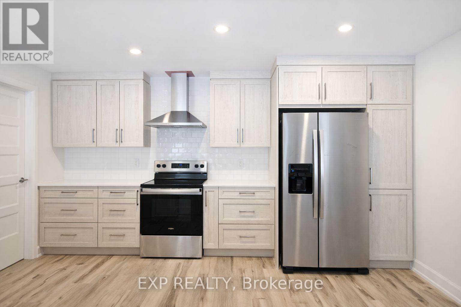 327 Voyageur Place, Russell, Ontario  K0A 1W1 - Photo 4 - X12968316