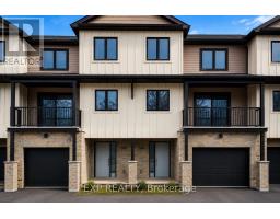 327 VOYAGEUR PLACE, Russell, Ontario