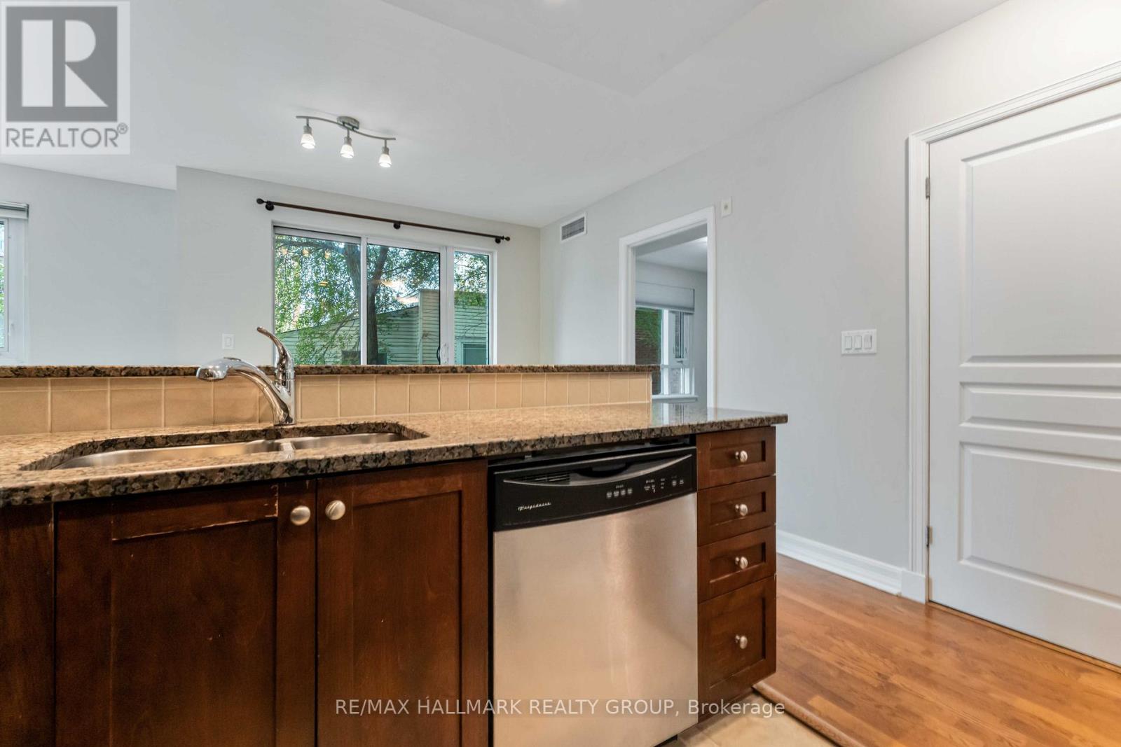 204 - 200 Besserer Street, Ottawa, Ontario  K1N 0A7 - Photo 25 - X12968362