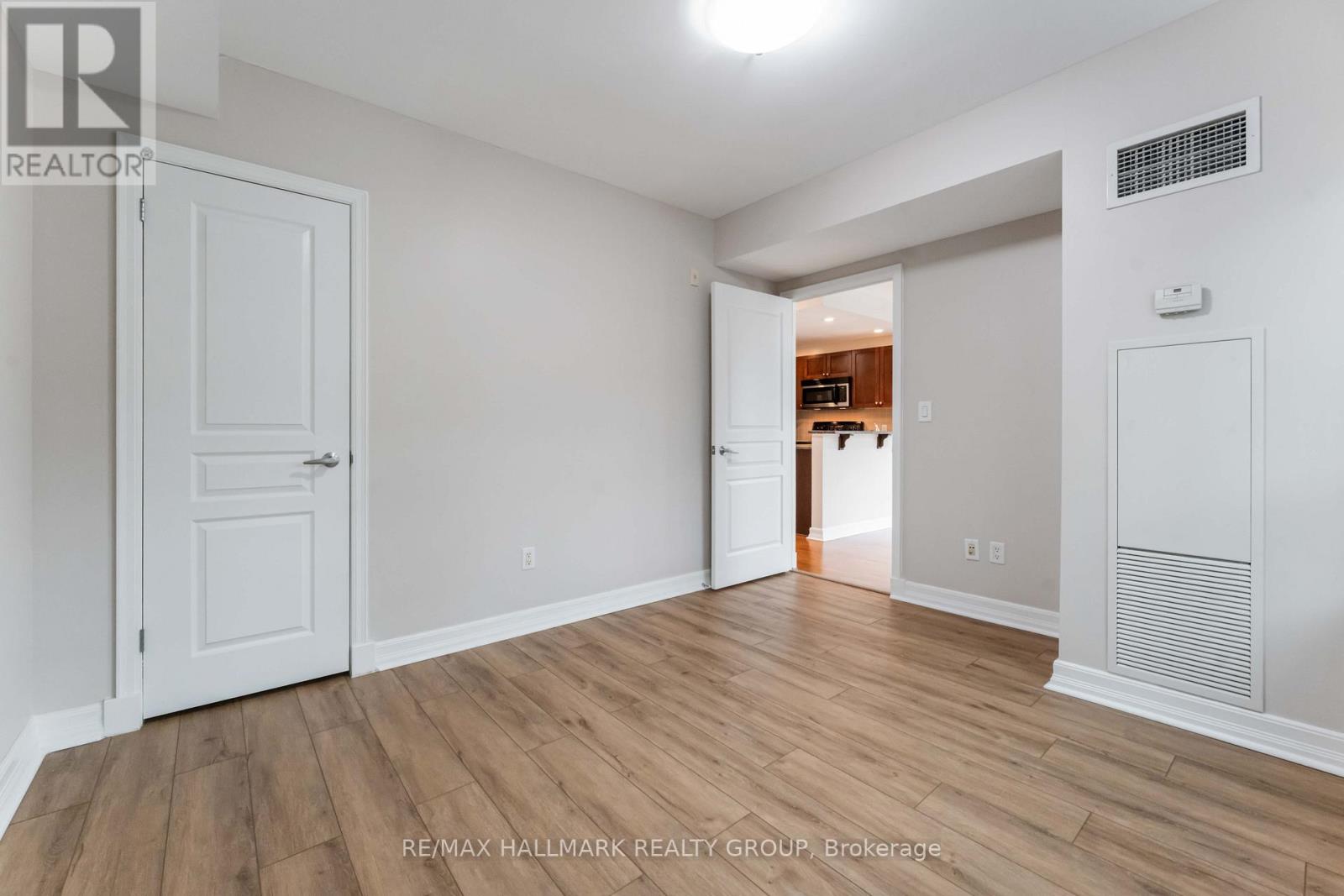 204 - 200 Besserer Street, Ottawa, Ontario  K1N 0A7 - Photo 33 - X12968362