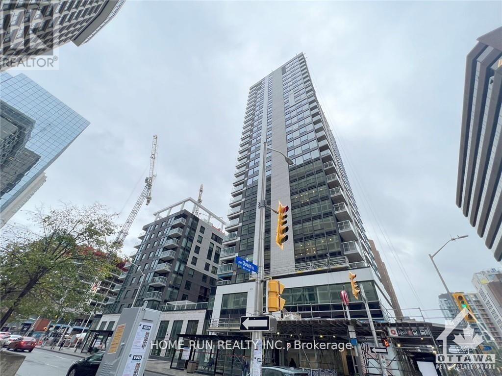 1710 - 340 Queen Street, Ottawa, Ontario  K1R 0G1 - Photo 1 - X12968548