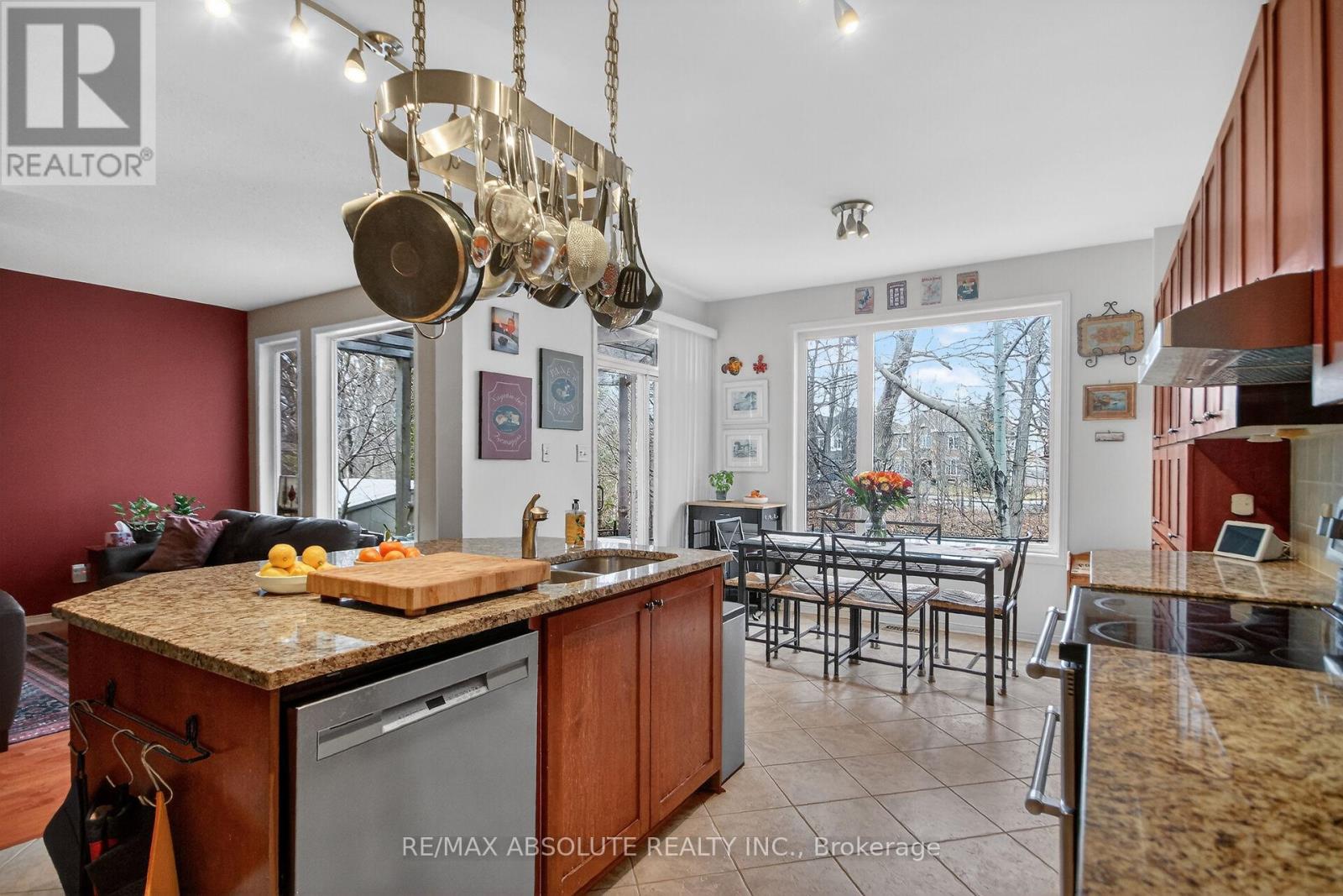 7 Branchwood Street, Ottawa, Ontario  K2G 6X9 - Photo 16 - X12968640