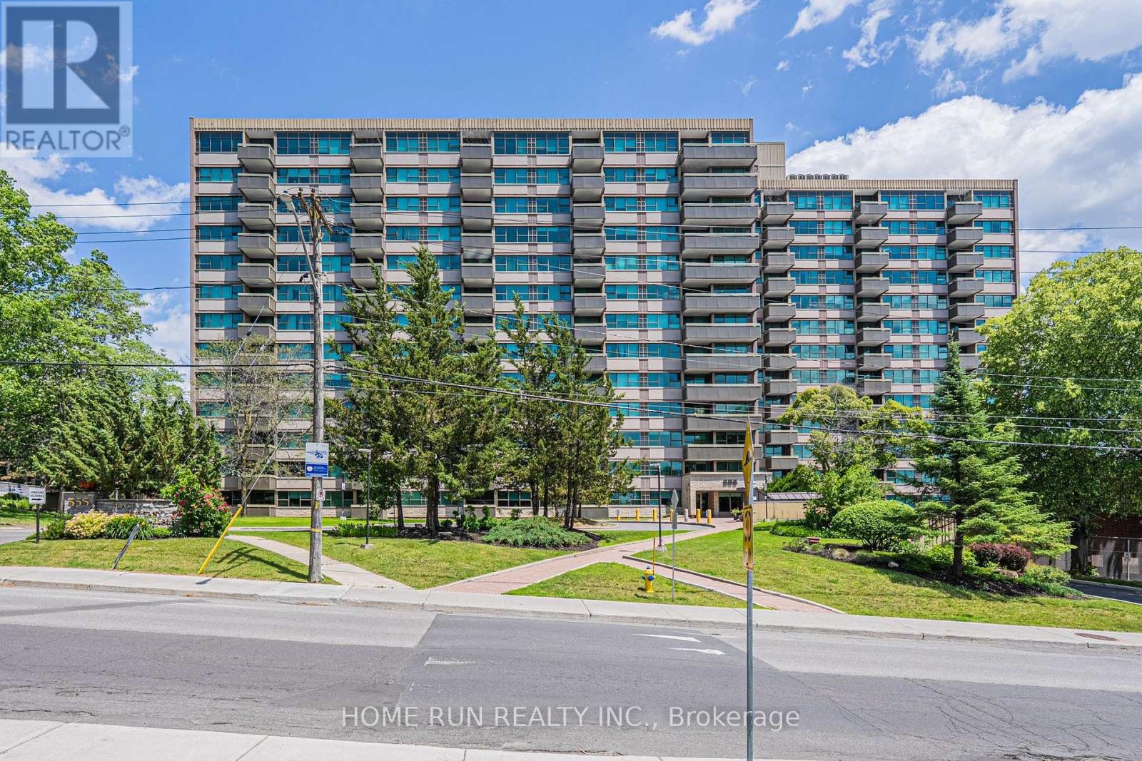 1111 - 555 Brittany Drive, Ottawa, Ontario  K1K 4C5 - Photo 1 - X12968660