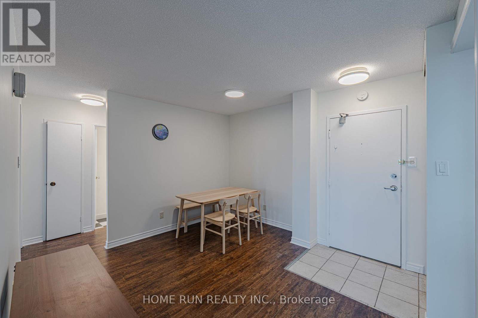 1111 - 555 Brittany Drive, Ottawa, Ontario  K1K 4C5 - Photo 21 - X12968660