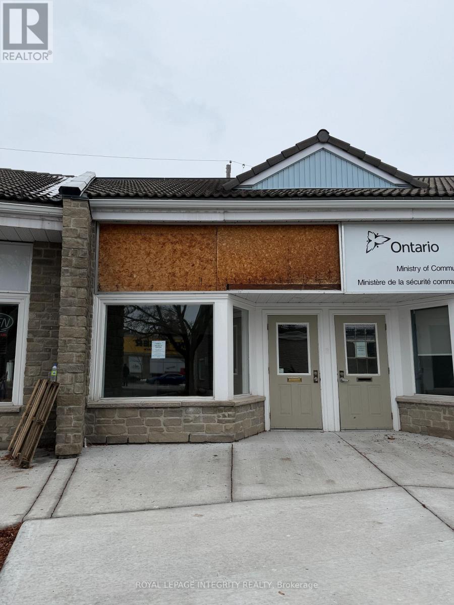 4 - 75 ELGIN STREET W, Arnprior, Ontario