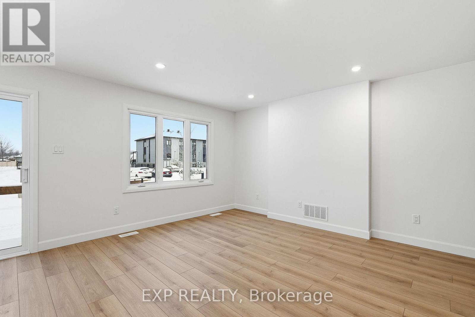 136 Elizabeth Street Street, North Dundas, Ontario  K0A 2M0 - Photo 12 - X12972502