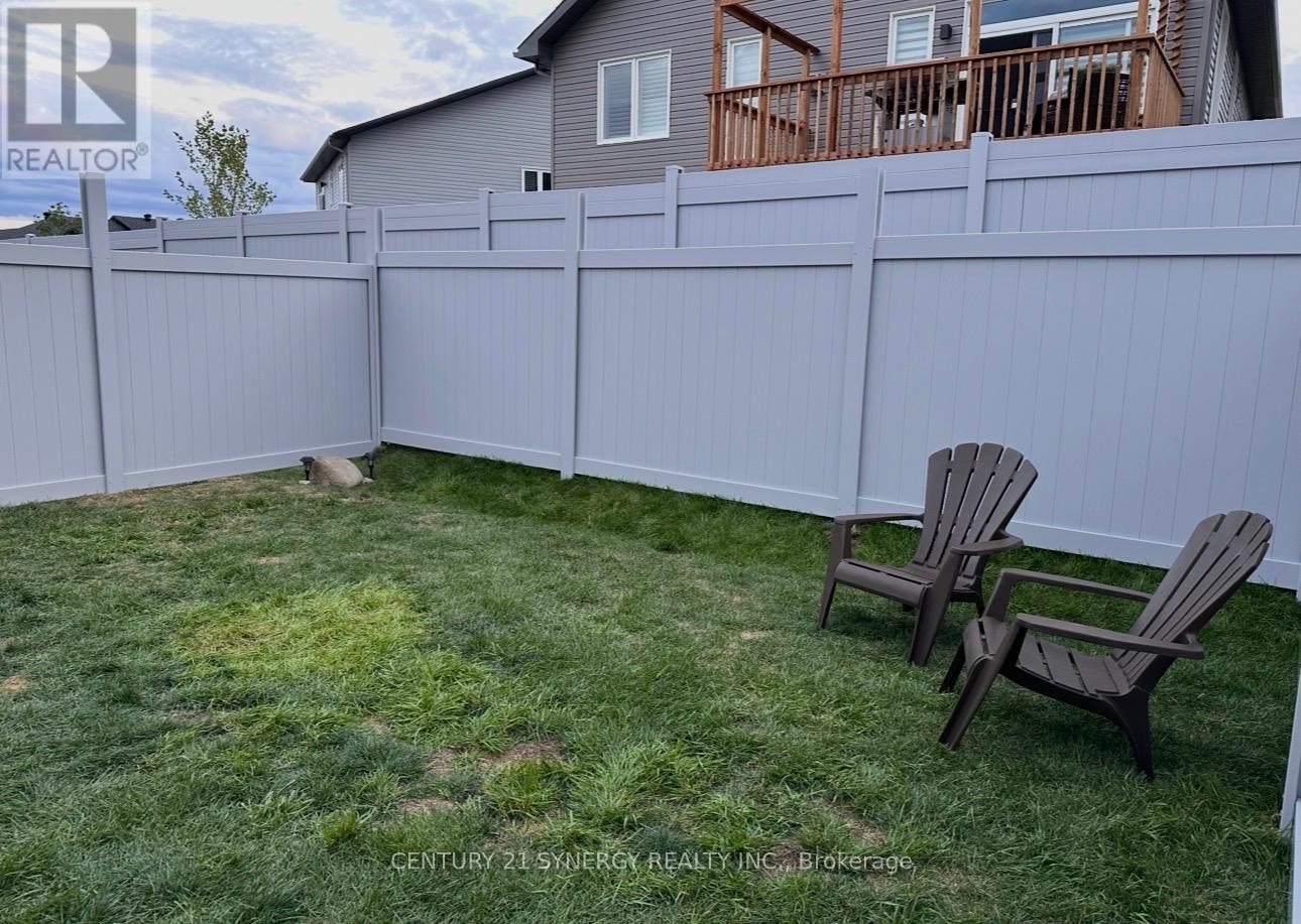 110 Seabert Drive, Arnprior, Ontario  K7S 0K1 - Photo 27 - X12973234