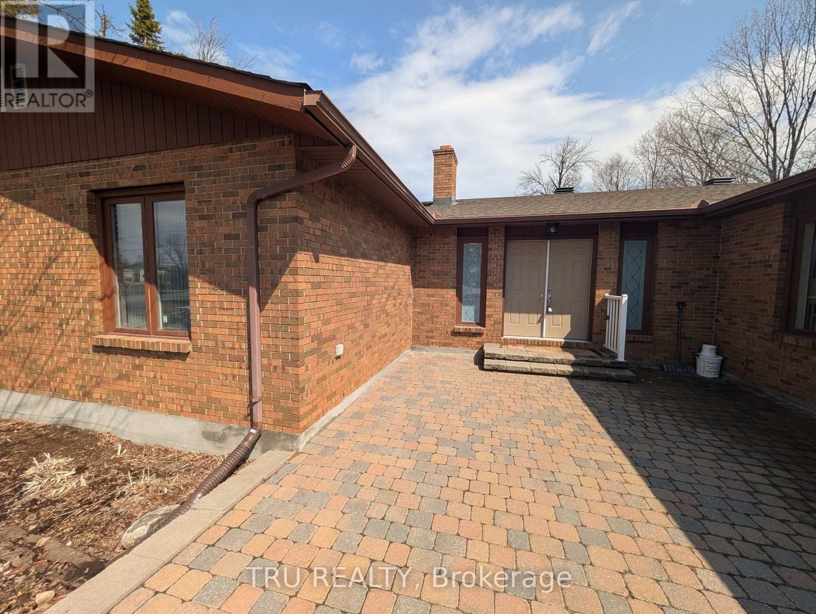 Unit A - 1083 Carp Road, Ottawa, Ontario  K2S 1B9 - Photo 2 - X12973548