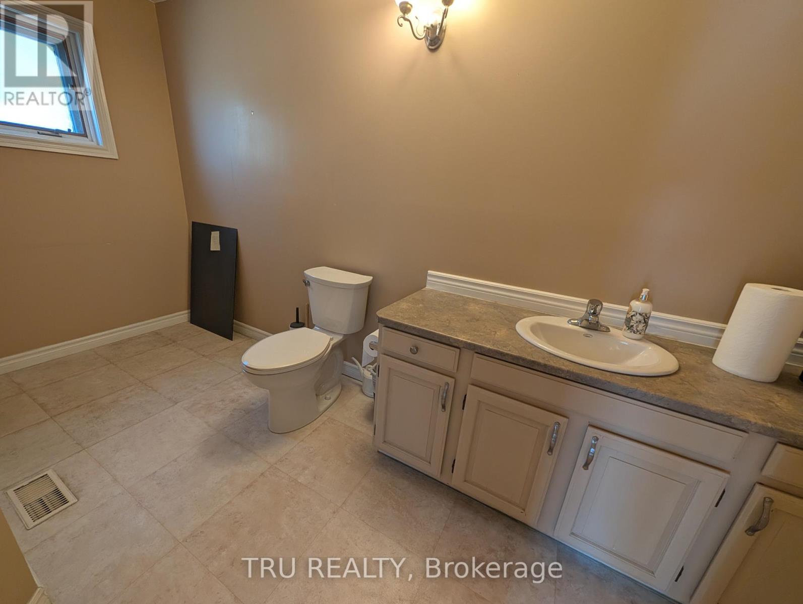 Unit A - 1083 Carp Road, Ottawa, Ontario  K2S 1B9 - Photo 25 - X12973548