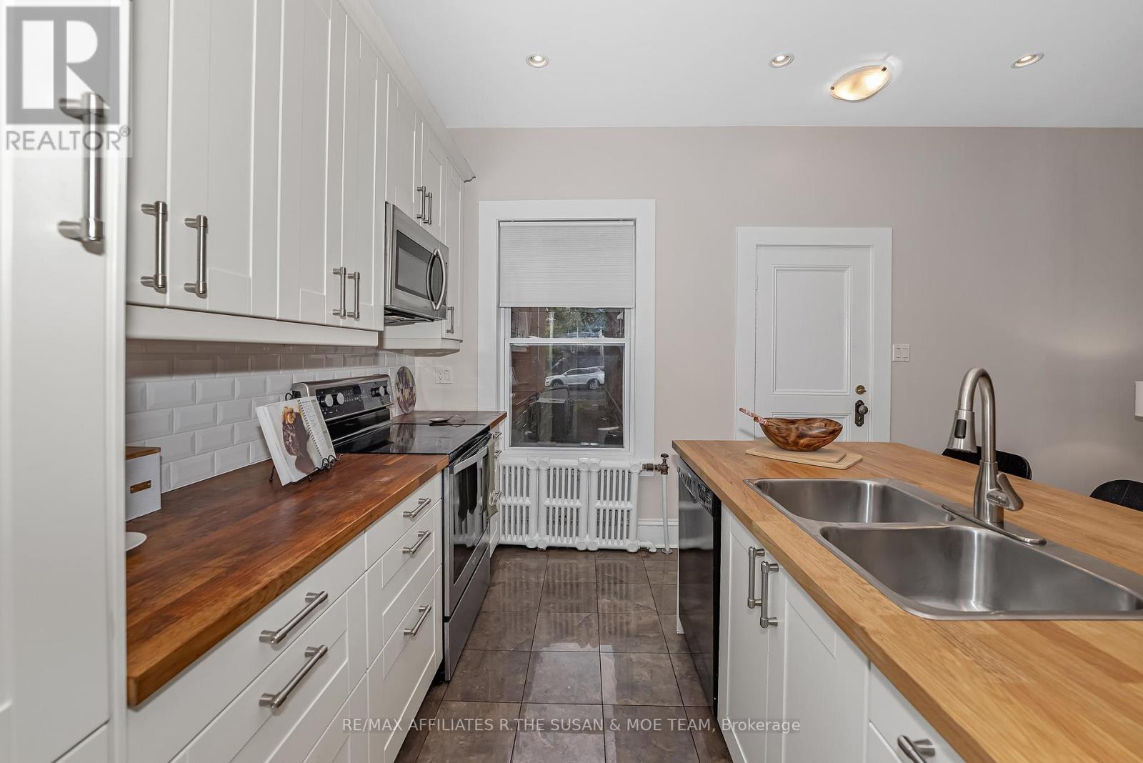 194 Augusta Street, Ottawa, Ontario  K1N 8C3 - Photo 10 - X12974100