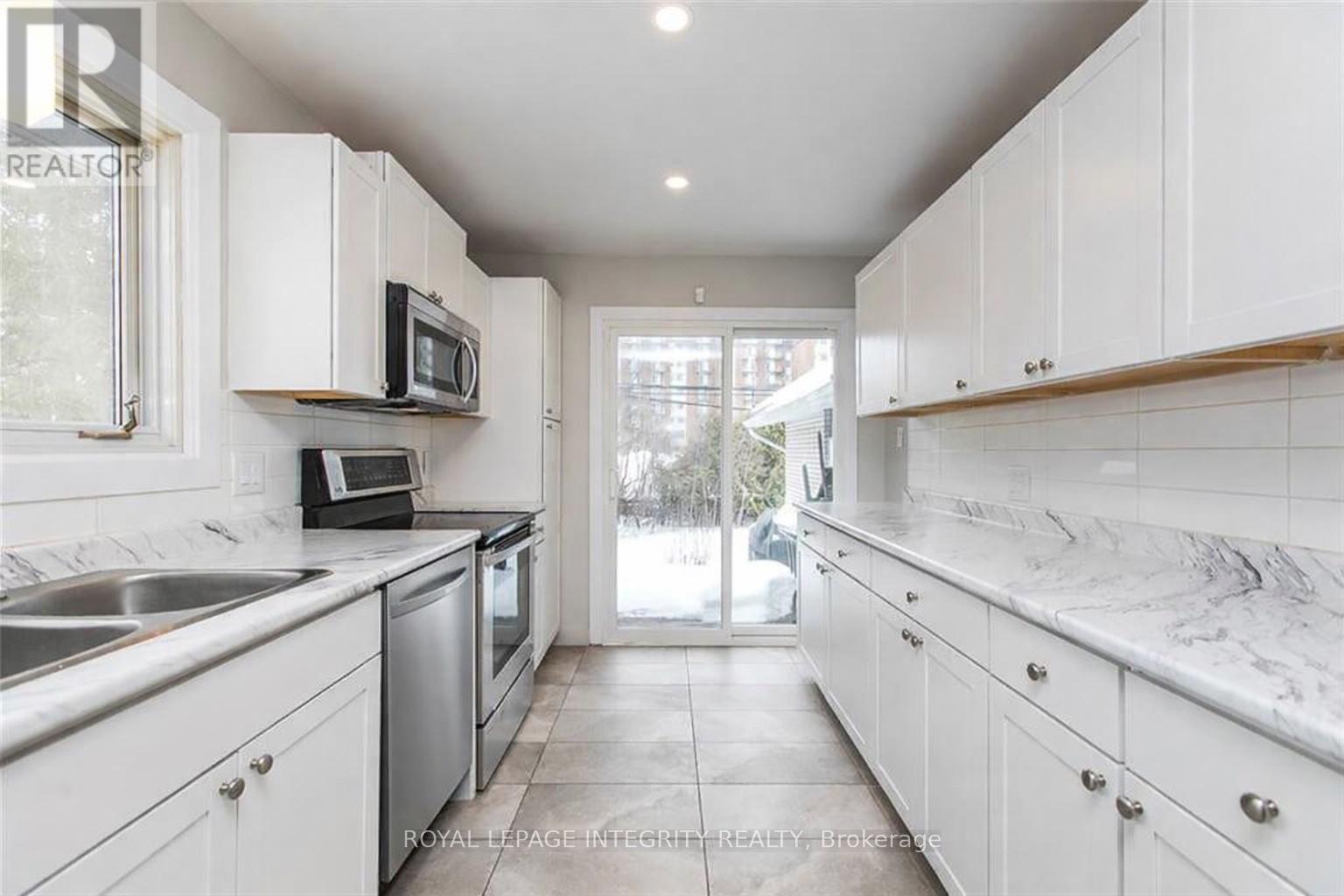 1152 Tawney Road, Ottawa, Ontario  K1G 1B6 - Photo 11 - X12976428