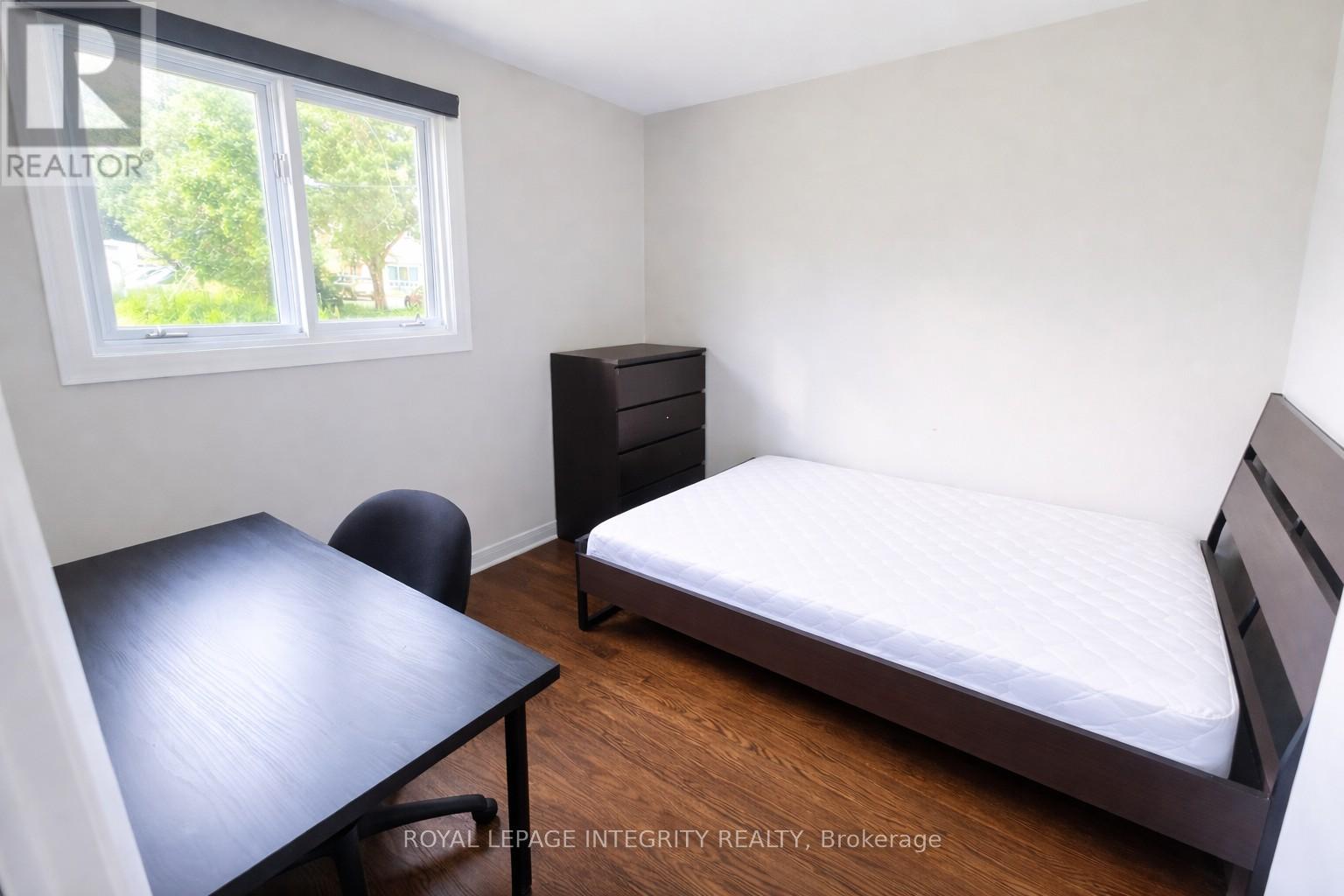 1152 Tawney Road, Ottawa, Ontario  K1G 1B6 - Photo 21 - X12976428