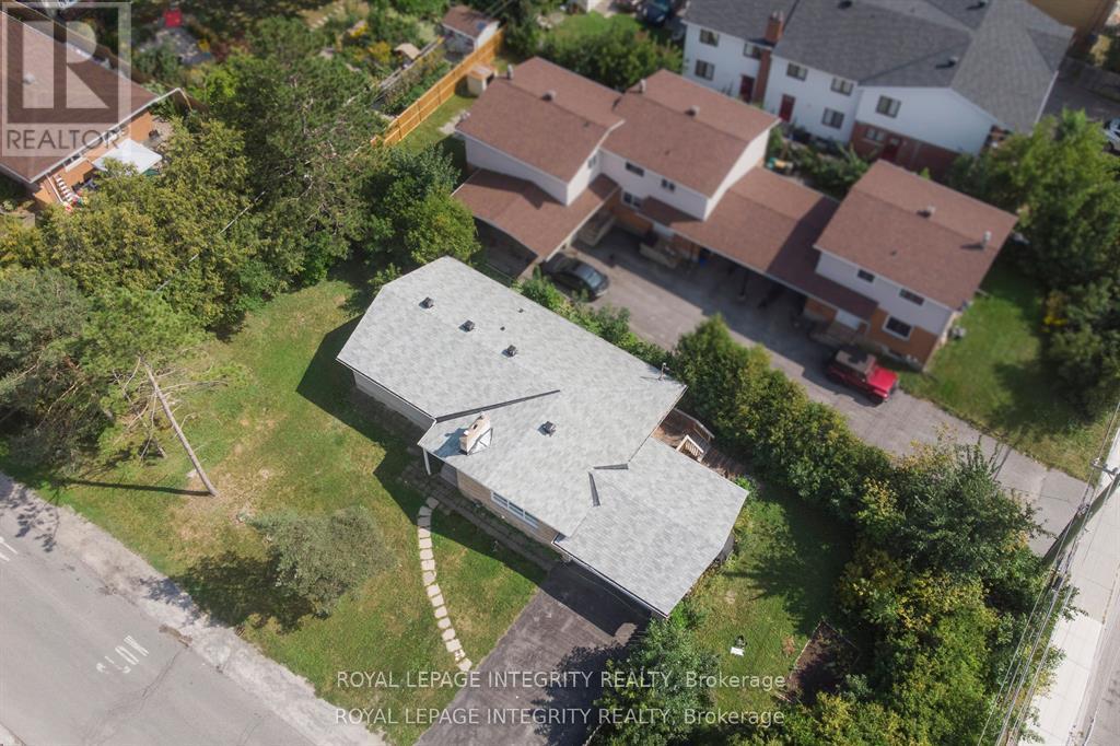 1152 Tawney Road, Ottawa, Ontario  K1G 1B6 - Photo 3 - X12976428
