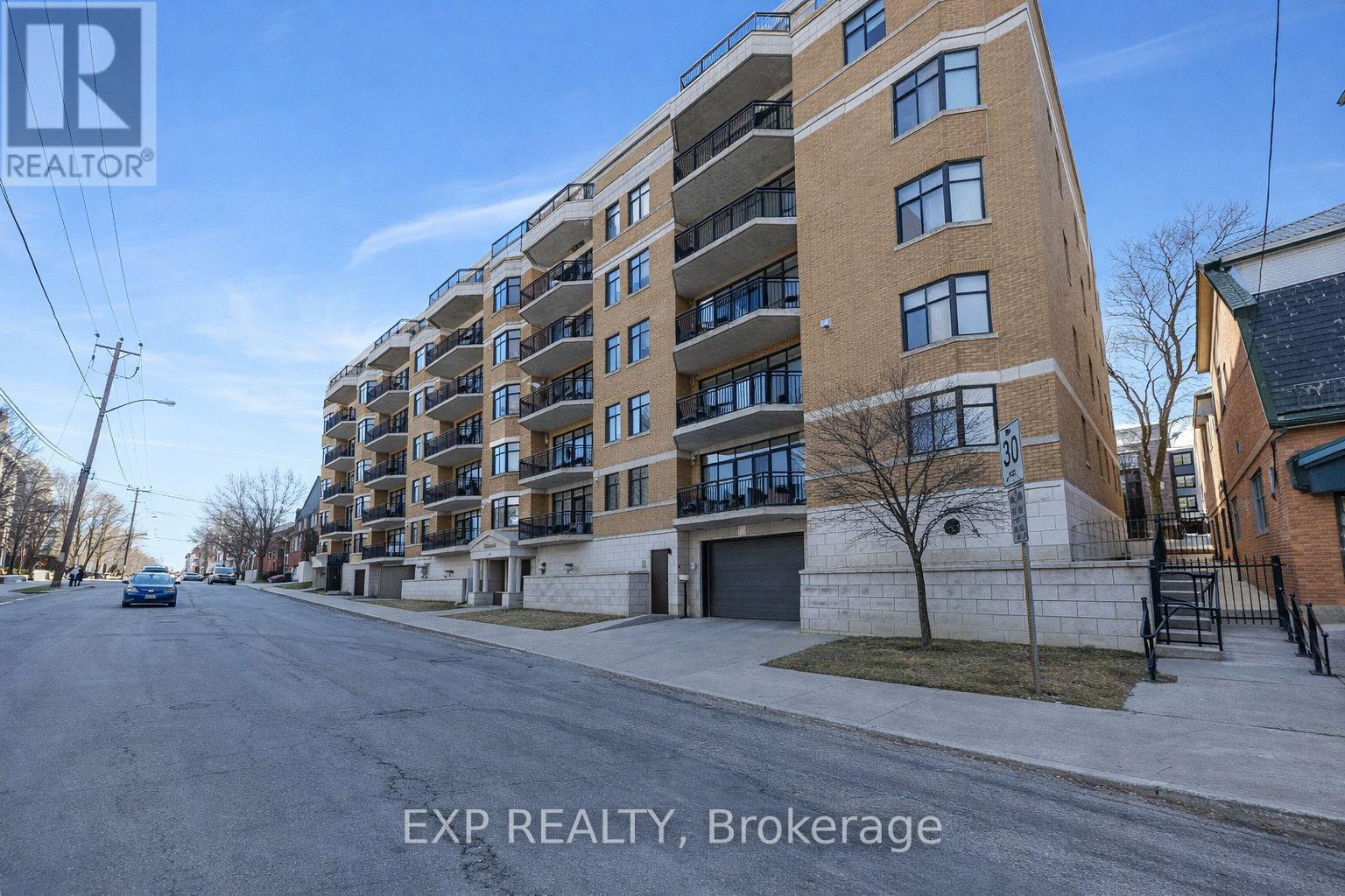 209 - 260 BESSERER STREET, Ottawa, Ontario