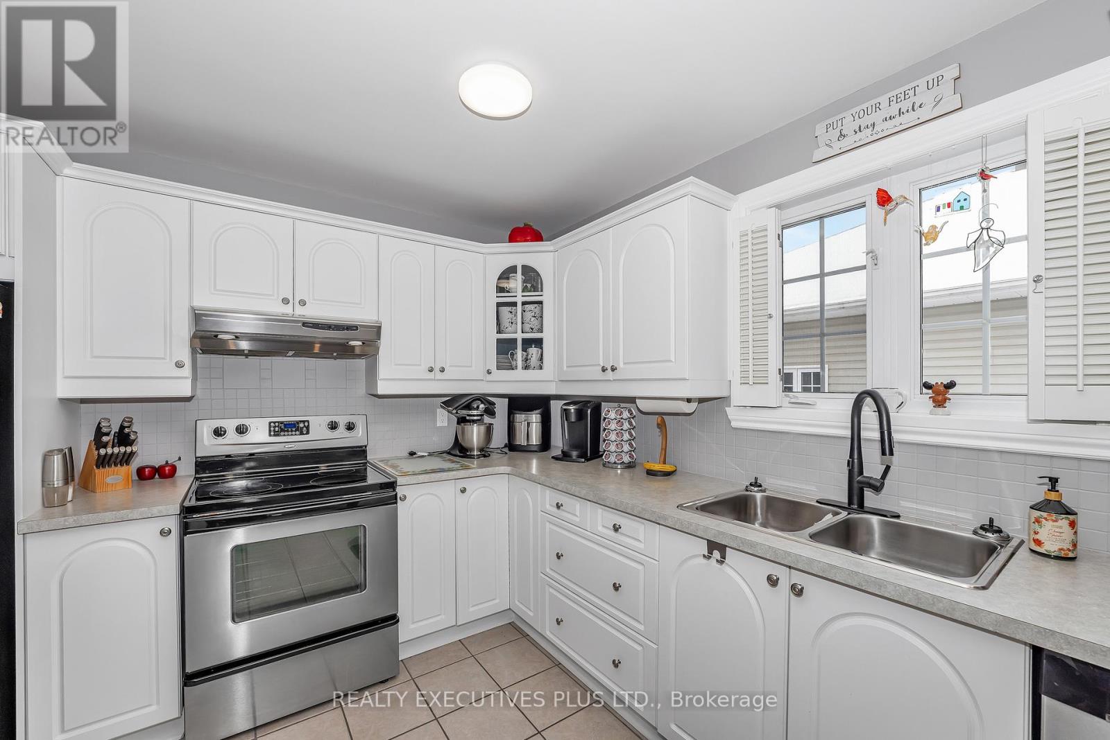 11 Grove Street, South Dundas, Ontario  K0E 1K0 - Photo 13 - X12977634