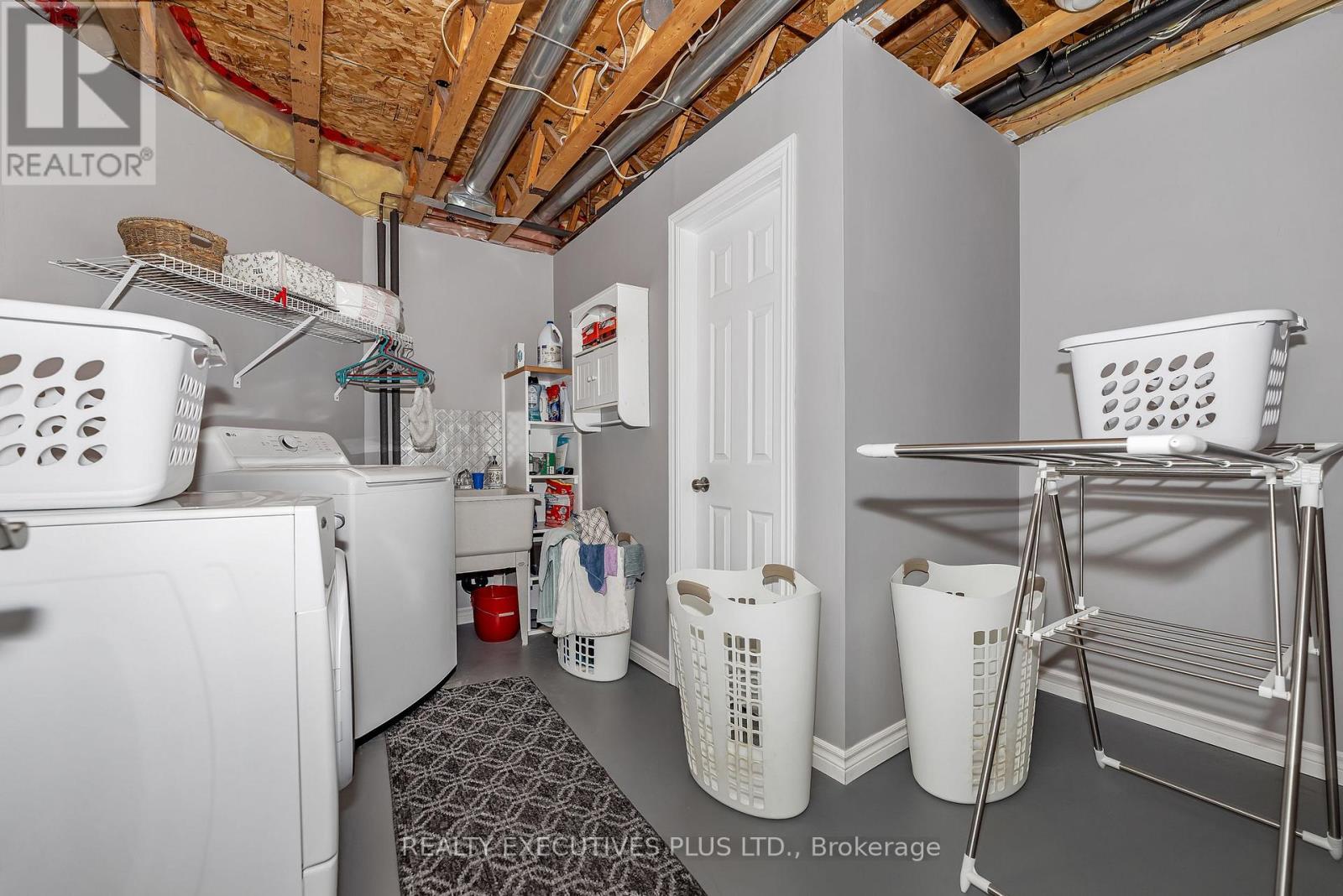 11 Grove Street, South Dundas, Ontario  K0E 1K0 - Photo 29 - X12977634
