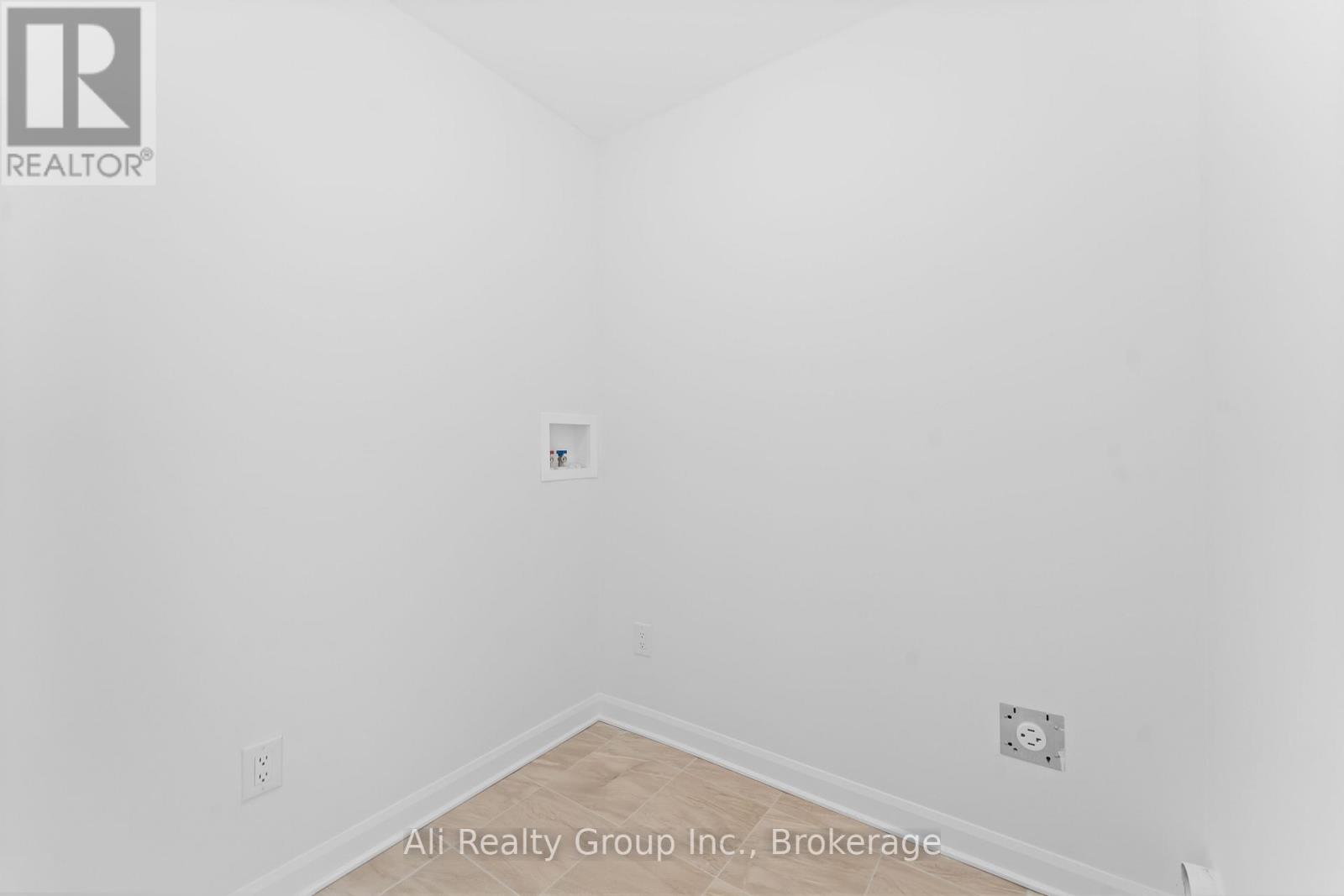 661 Hamsa Street, Ottawa, Ontario  K2J 6Z7 - Photo 27 - X12977732