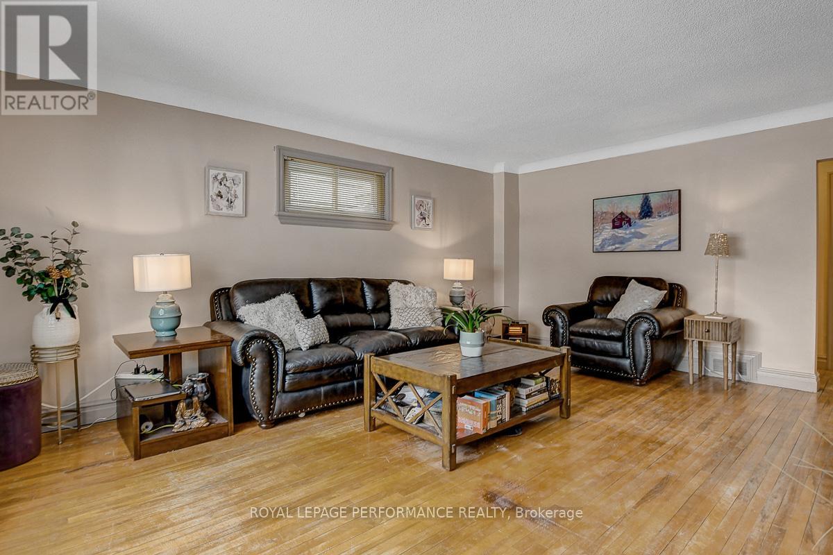 103 Glynn Avenue, Ottawa, Ontario  K1K 1S7 - Photo 4 - X12977944