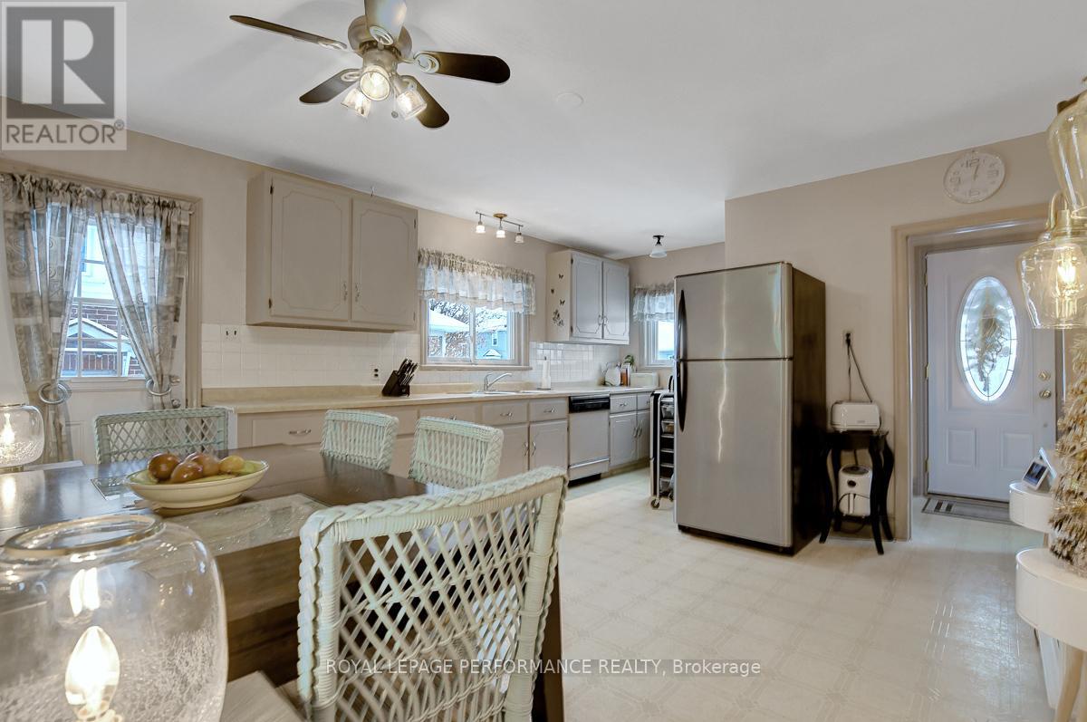 103 Glynn Avenue, Ottawa, Ontario  K1K 1S7 - Photo 8 - X12977944