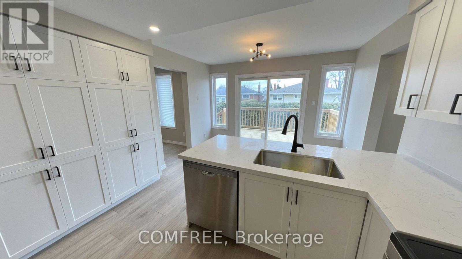 1320 Notting Hill Avenue, Ottawa, Ontario  K1V 6T4 - Photo 12 - X12978694